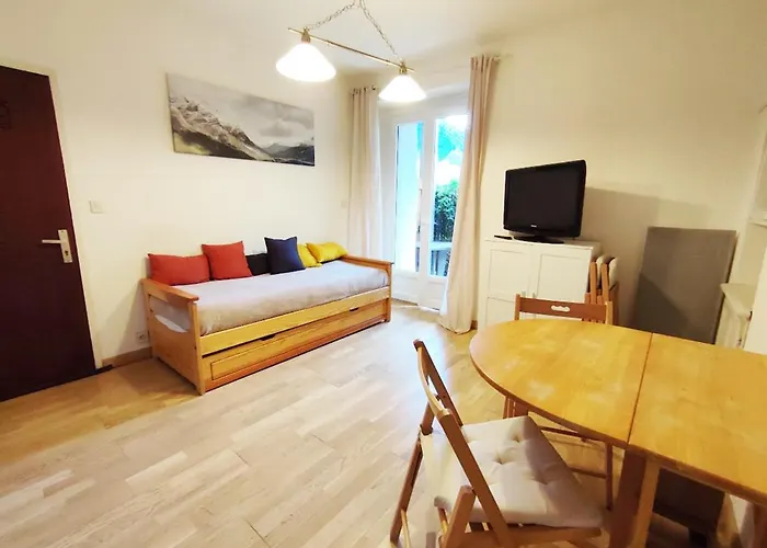 Le Petit Venasque, T2, Jardin, Parking, 4 Personnes Apartment